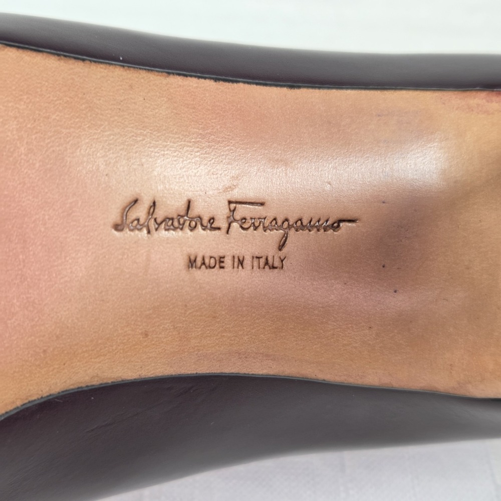 Salvatore Ferragamo Burgundy Pumps Women's 5.5 Classic‎ Elegant Business Career - Picture 10 of 11